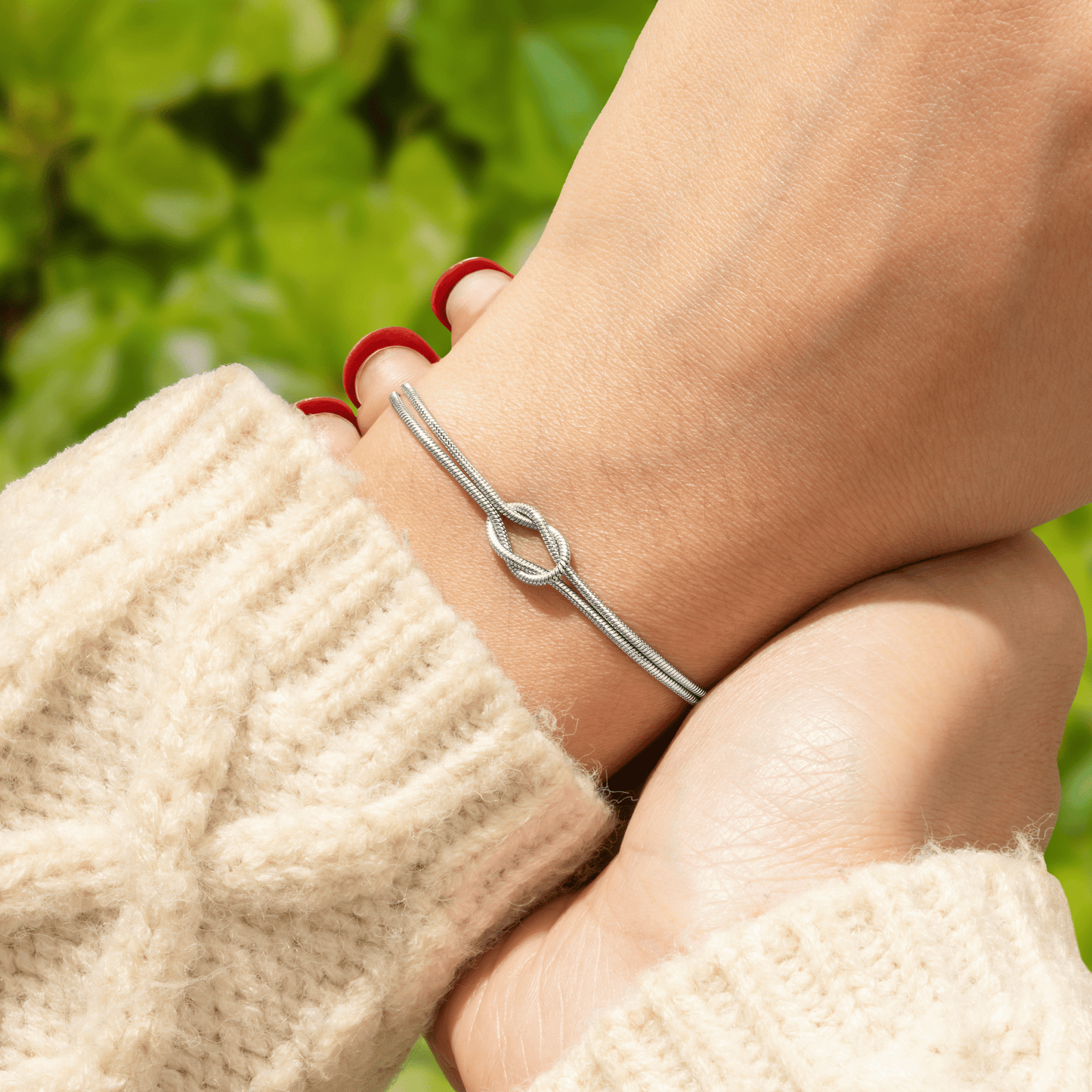 To My Girlfriend - Knot Bracelet