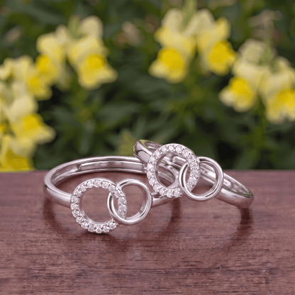 Mom & Daughter - Forever Linked Ring